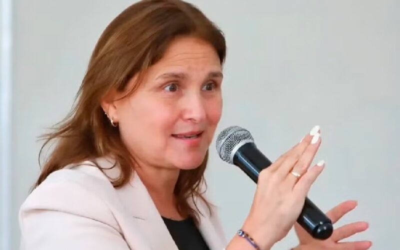 «NO SOLO HAY QUE PERSEGUIR LA DRAGA, SINO EL COMBUSTIBLE QUE ALIMENTA LA MINERÍA ILEGAL»AFIRMA CANDIDATA PRESIDENCIAL MARISOL PEREZ TELLO – RCR Peru