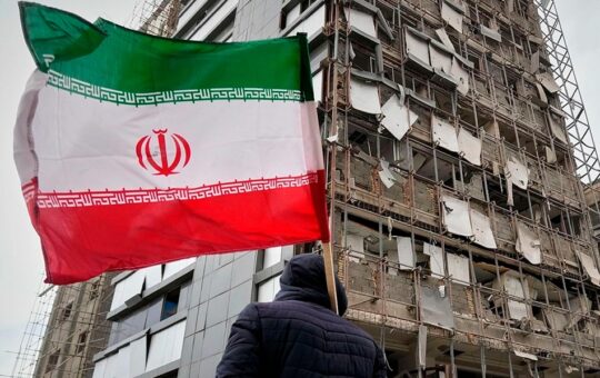 SITUACIÓN EN MEDIO ORIENTE PODRÍA DESENCADENAR UN CONFLICTO NUCLEAR SEGÚN BELAUNDE MOREYRA – RCR Peru