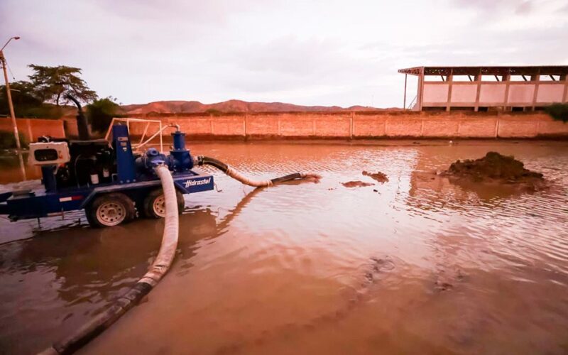 ¡ACCIONES EN PIURA! VIVIENDA ENTREGA 25 MOTOBOMBAS PARA PREVENIR INUNDACIONES Y PROTEGER A MILES DE FAMILIA – RCR Peru