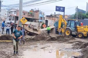 MÁS DE SEIS MIL TURISTAS DEJARON DE VISITAR AREQUIPA EN FEBRERO POR LLUVIAS INTENSAS Y HUAICOS – RCR Peru