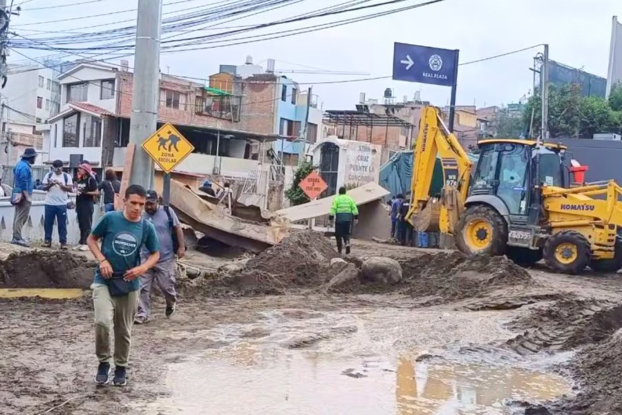 MÁS DE SEIS MIL TURISTAS DEJARON DE VISITAR AREQUIPA EN FEBRERO POR LLUVIAS INTENSAS Y HUAICOS – RCR Peru