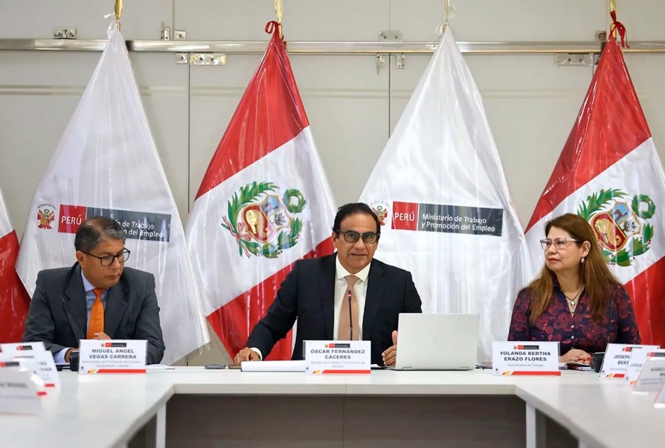 CONSEJO NACIONAL DEL TRABAJO Y PROMOCIÓN DEL EMPLEO EXPRESA VOLUNTAD DE DIÁLOGO TRIPARTITO – RCR Peru
