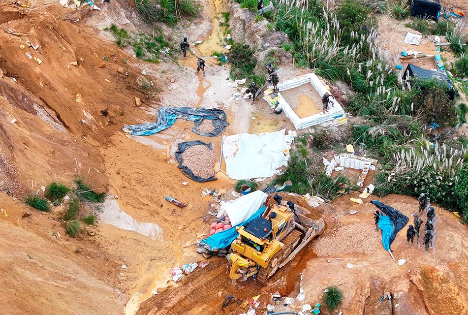 “ES NECESARIO ERRADICAR LA MINERÍA ILEGAL QUE DESTRUYE EL AMBIENTE EN CHUGUR, HUALGAYOC, SINCHAO Y EL TINGO” – RCR Peru
