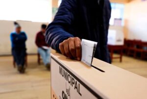 “PERUANOS TIENEN RESPONSABILIDAD DE VOTAR ESTE 12 DE ABRIL POR CANDIDATOS DECENTES O POR CANDIDATOS DEL PACTO MAFIOSO” – RCR Peru