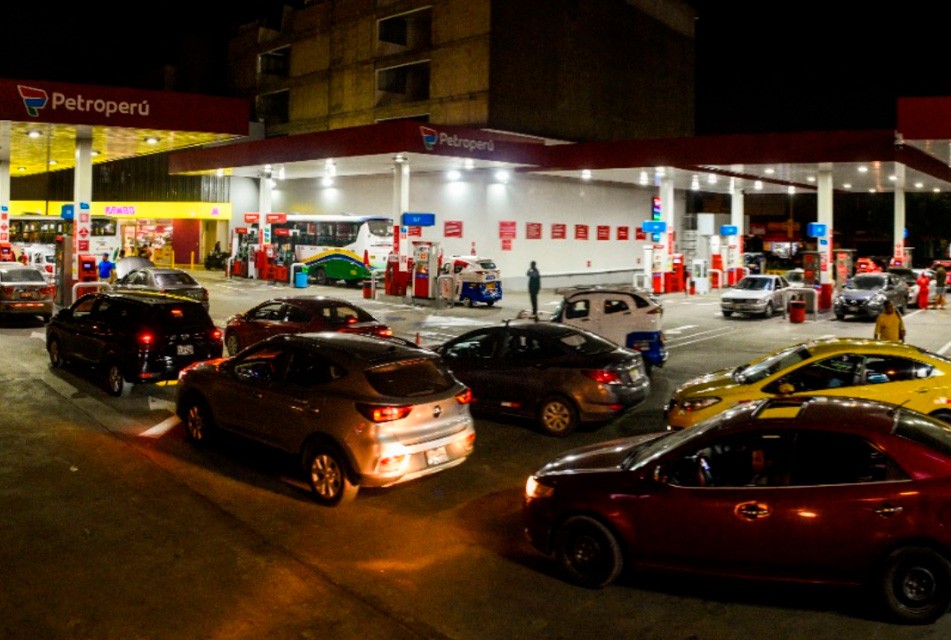 CANDIDATOS SOLO SE DEDICAN A PELEARSE EN VEZ DE PLANTEAR PROPUESTAS DE SOLUCIÓN A CRISIS ENERGÉTICA QUE SUFRE EL PERÚ – RCR Peru