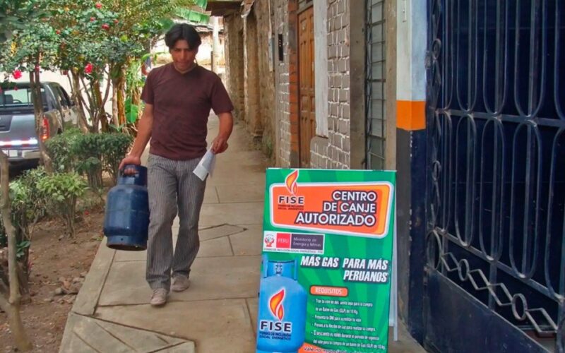AUMENTAN VALE FISE PARA GAS Y FIJAN COMPENSACIÓN PARA TAXISTAS DE AUTOS CONVERTIDOS A GNV – RCR Peru