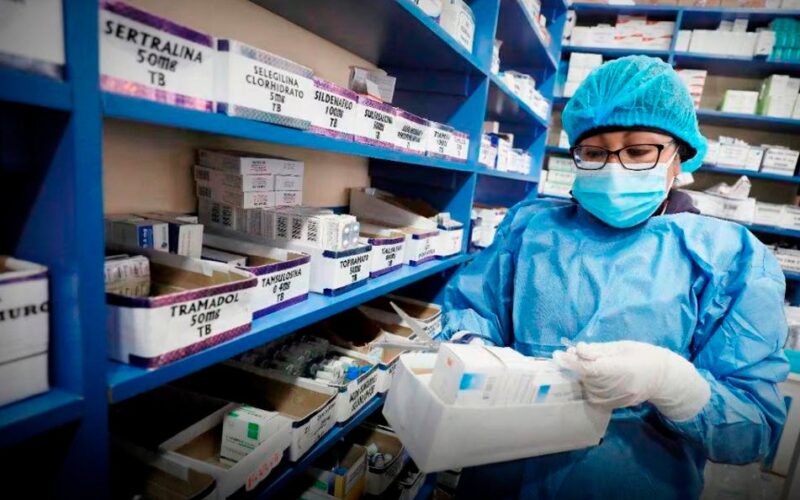 DESABASTECIMIENTO DE MEDICINAS LLEGA AL 45% POR UNA MALA GESTIÓN, ALERTA EXPERTO MARCO ALMERÍ – RCR Peru
