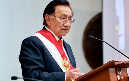 CANDIDATO APRISTA CALIFICA AL GOBIERNO COMO UN MASCARÓN DE PROA DE INTERESES PARTICULARES – RCR Peru