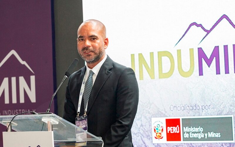 UNIVERSIDADES, ESTADO Y EMPRESAS SE REÚNEN PARA IMPULSAR PROYECTOS EN LA PEQUEÑA MINERÍA EN PERÚ – RCR Peru