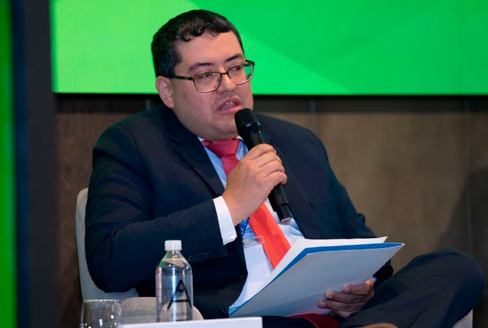 EXIGEN QUE CANDIDATOS PRESIDENCIALES DEFINAN SU ESTRATEGIA CONTRA LA MINERÍA ILEGAL Y LA CRIMINALIDAD – RCR Peru