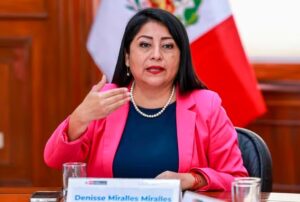 RENUNCIA DENISSE MIRALLES A UN DÍA DE SOLICITAR EL VOTO DE CONFIANZA – RCR Peru