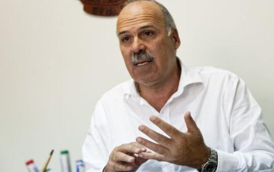 RENOVACIÓN POPULAR PROPONE DESTINAR US$1.000 MILLONES PARA REFORMAR LA PNP, SEGÚN CANDIDATO ALBERTO JORDÁN – RCR Peru