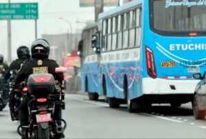 DIRIGENTE DE TRANSPORTISTAS DICE QUE EXTORSIONES EMPUJAN A EMPRESAS A LA QUIEBRA Y ADVIERTE SOBRE POSIBLE PARO INDEFINIDO – RCR Peru