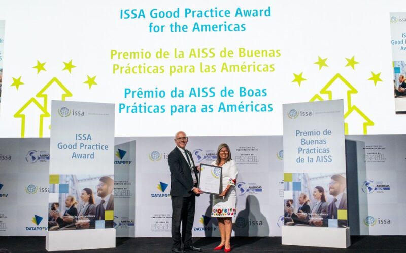 DERRAMA MAGISTERIAL RECIBE RECONOCIMIENTOS INTERNACIONALES POR BUENAS PRÁCTICAS EN SEGURIDAD SOCIAL – RCR Peru