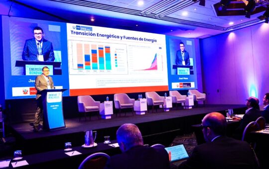 AREQUIPA, ICA Y PUNO SON LAS REGIONES CON MAYOR POTENCIAL PARA INVERSIONES EN GENERACIÓN FOTOVOLTAICA – RCR Peru