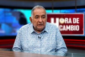 PERIODISTA JUAN SUÁREZ ADVIERTE “TERRUQUEO” CONTRA LÓPEZ CHAU POR SU ASCENSO EN ENCUESTAS – RCR Peru