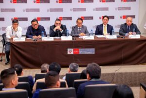 AVANZA EL DIÁLOGO INTERINSTITUCIONAL ENTRE EL EJECUTIVO, ORGANISMOS REGULADORES Y DIRIGENTES DEL SECTOR TRANSPORTE – RCR Peru