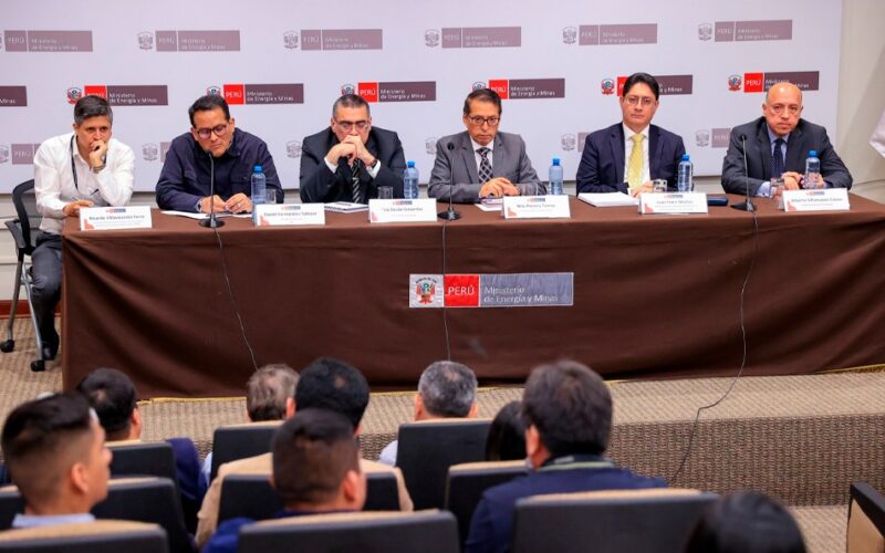 AVANZA EL DIÁLOGO INTERINSTITUCIONAL ENTRE EL EJECUTIVO, ORGANISMOS REGULADORES Y DIRIGENTES DEL SECTOR TRANSPORTE – RCR Peru