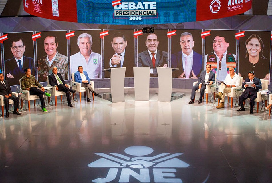 ADVIERTE QUE CANDIDATOS DESESPERADOS REALIZARÁN PROMESAS IMPOSIBLES DE CUMPLIR ANTE PROXIMIDAD DE COMICIOS – RCR Peru