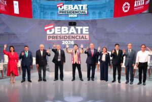 “EXCESO DE ATAQUES Y DÉFICIT DE PROPUESTAS” MARCA EL DEBATE ELECTORAL, SOSTIENE EXPREMIER ÁNTERO FLORES ARÁOZ – RCR Peru