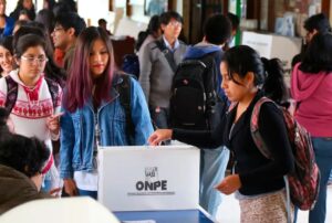 EL CANDIDATO QUE SINTONICE CON EL VOTO JOVEN DARÍA EL ZARPAZO FINAL, ADVIERTE ANALISTA JULIO FAILOC – RCR Peru