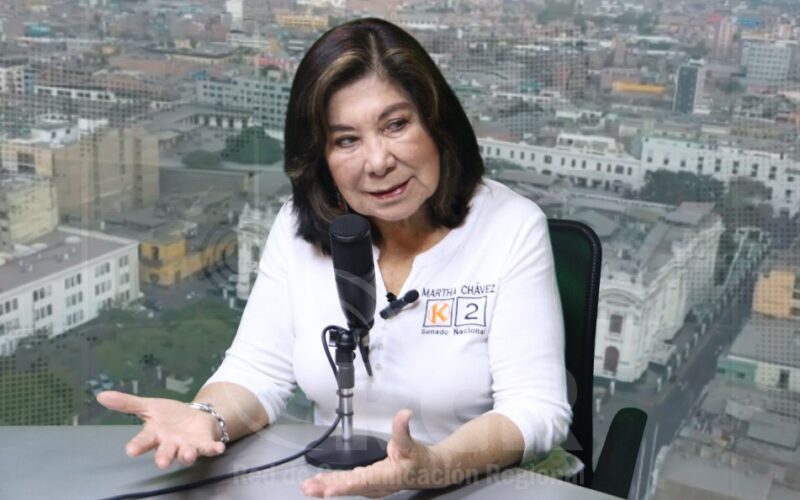 POSTULANTES DE IZQUIERDA “SE DISFRAZAN” PARA ENGAÑAR Y GANAR VOTOS, ADVIERTE CANDIDATA MARTHA CHÁVEZ – RCR Peru