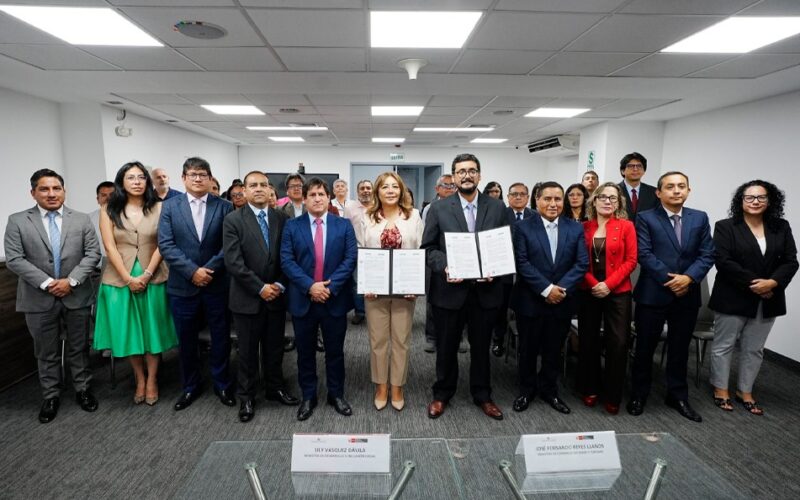 CONVENIO CON MINCETUR PERMITIRÁ CAPACITAR E IMPULSAR A MÁS DE 6 MIL ARTESANOS EN DIVERSAS REGIONES – RCR Peru