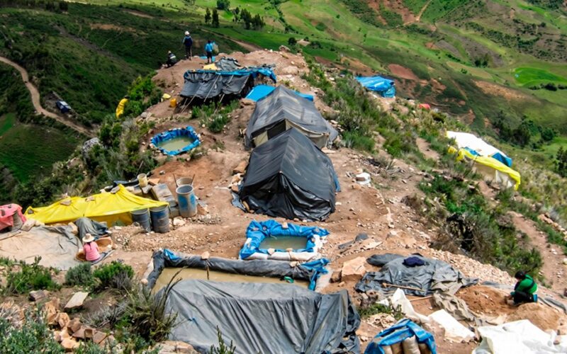 EJECUTAN OFENSIVA CONTRA LA MINERÍA ILEGAL CON DRONES DE ALTA TECNOLOGÍA Y COMANDO UNIFICADO – RCR Peru