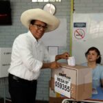 ROBERTO SÁNCHEZ REPRESENTA A “LA IZQUIERDA MÁS CÍNICA” Y POCO FIABLE, ADVIERTE ANALISTA FAUSTO SALINAS – RCR Peru