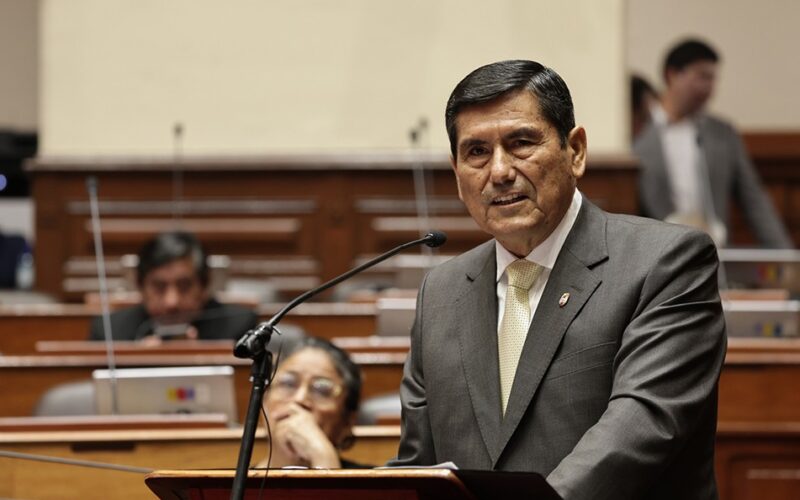 PREMIER ARROYO PRESENTA CIFRAS OPERATIVAS, PERO DEJA VACÍOS EN ESTRATEGIA CONTRA MINERÍA ILEGAL Y TRATA DE PERSONAS – RCR Peru