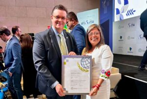 DERRAMA MAGISTERIAL RECIBE RECONOCIMIENTO INTERNACIONAL POR INNOVACIÓN Y COMPROMISO SOCIAL – RCR Peru