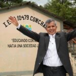 PROFESOR CHOTANO ES RECONOCIDO COMO EL “MEJOR MAESTRO LECTOR DEL MES” – RCR Peru