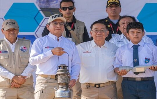 MINEM PUSO EN FUNCIONAMIENTO OBRAS QUE BRINDAN ENERGÍA ELÉCTRICA A 25 LOCALIDADES DE OLMOS – RCR Peru