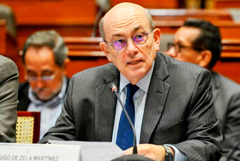 HUGO DE ZELA RENUNCIA A LA CANCILLERÍA Y ACUSA AL PRESIDENTE BALCÁZAR DE «MENTIRA FLAGRANTE» – RCR Peru