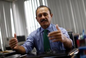 «BALCÁZAR ES MANEJABLE Y DICE CANTINFLADAS SOBRE LA DEFENSA DEL PAÍS», SOSTIENE EL EXGENERAL GUIBOVICH – RCR Peru