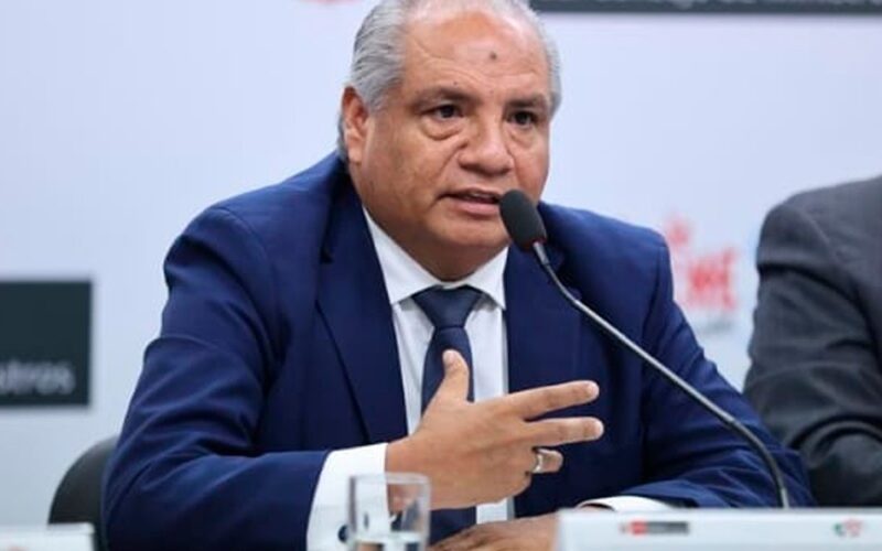 LÍDERES POLÍTICOS DEBEN RESPALDAR INSTITUCIONALIDAD DEL JURADO NACIONAL DE ELECCIONES – RCR Peru