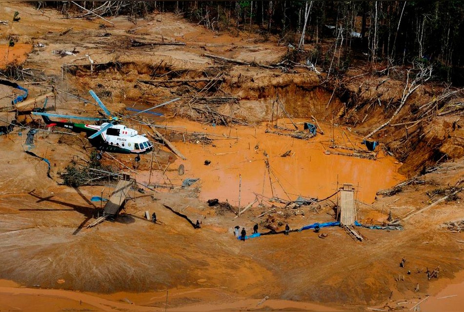 EL ORO ILEGAL YA MUEVE MÁS DE US$ 11,000 MILLONES EN EL PERÚ – RCR Peru