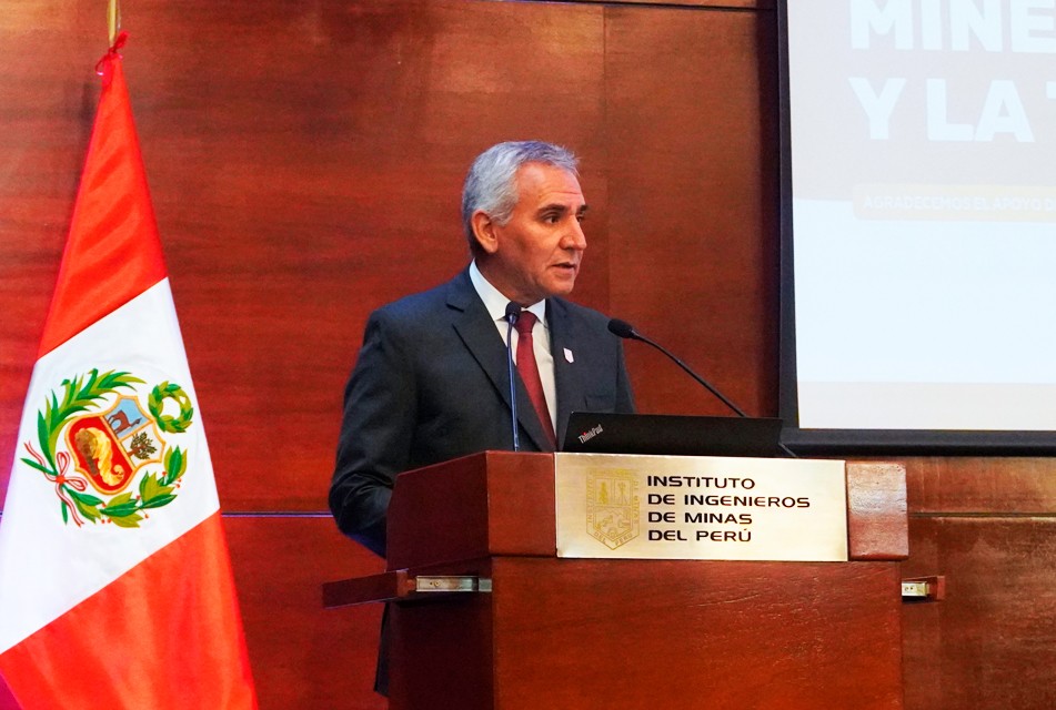 DEBATE SOBRE CONCESIONES MINERAS DEBERÍA BASARSE EN SUSTENTO TÉCNICO REAL – RCR Peru