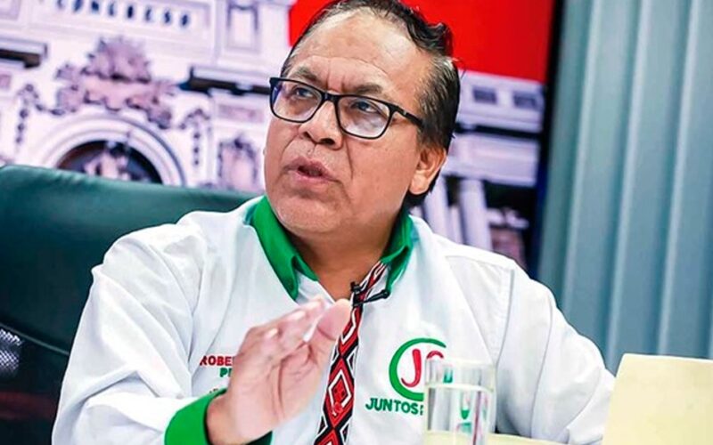 9 DE CADA 10 ECONOMISTAS CONSIDERAN DESFAVORABLES LAS PROPUESTAS ECONÓMICAS Y DE SEGURIDAD DE JUNTOS POR EL PERÚ – RCR Peru