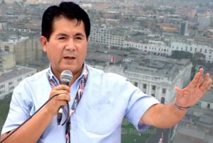 CRISIS POLÍTICA AFECTA INVERSIÓN Y AGRAVA SALARIOS E INSEGURIDAD, ADVIERTE PRESIDENTE DE LA CGTP, LUIS VILLANUEVA – RCR Peru