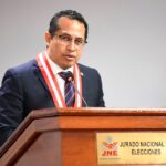 PRESIDENTE DEL JNE, ROBERTO BURNEO, DEBIÓ SUSPENDER LAS ELECCIONES 2026, SOSTIENE ANALISTA MIGUEL SANTILLANA – RCR Peru