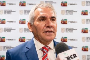 CONGRESO SALIENTE PRETENDE ENTREGAR EXPLOTACIÓN MINERA EN MANOS DE LA ILEGALIDAD – RCR Peru