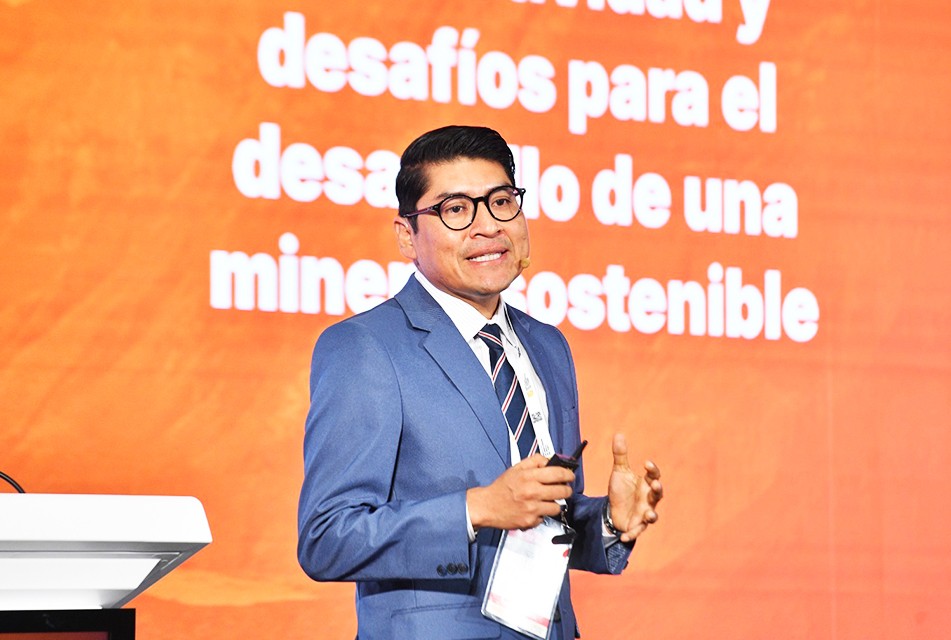 “LA MINERÍA ILEGAL YA OPERA COMO UNA ECONOMÍA CRIMINAL QUE DISPUTA TERRITORIOS EN EL PERÚ” – RCR Peru