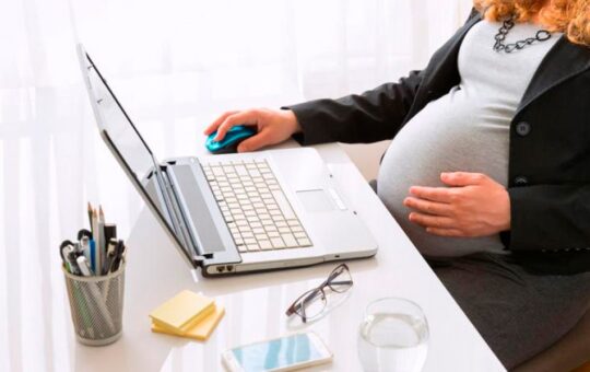MADRES TRABAJADORAS TIENEN DERECHO A DESCANSO PRE Y POSTNATAL EN CUALQUIER TIPO DE EMPRESA – RCR Peru