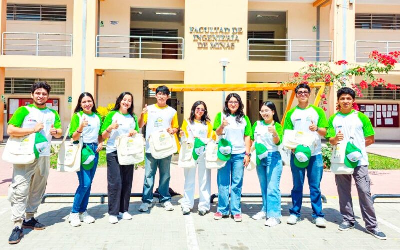 “LA RUTA DE LA MINERÍA SOSTENIBLE” CAPACITÓ A ESTUDIANTES Y PÚBLICO EN GENERAL EN LA UNIVERSIDAD NACIONAL DE PIURA – RCR Peru