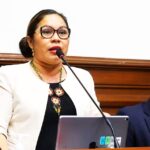 “CONGRESISTA Y PROFESORA FRANCIS PAREDES HACE QUEDAR MAL AL MAGISTERIO POR ACUSACIONES DE CORRUPCIÓN” – RCR Peru