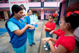 ES NECESARIO MEJORAR LIMPIEZA DE COLEGIOS PARA PREVENIR PROLIFERACIÓN DEL VIRUS COXSACKIE – RCR Peru