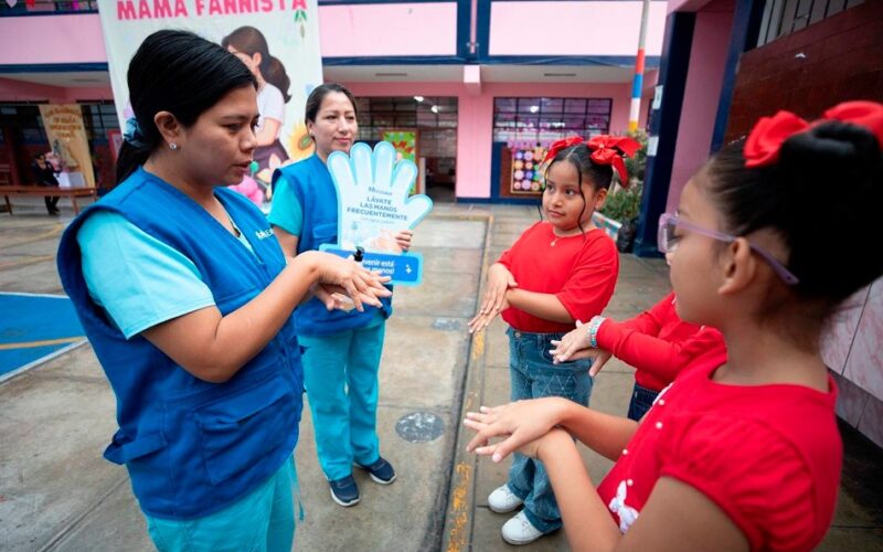 ES NECESARIO MEJORAR LIMPIEZA DE COLEGIOS PARA PREVENIR PROLIFERACIÓN DEL VIRUS COXSACKIE – RCR Peru