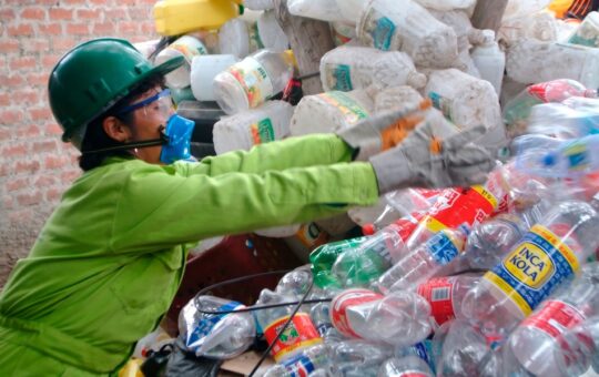 PERÚ SOLO RECICLA EL 2.7% DE SUS RESIDUOS PESE A QUE GENERA CASI 9 MILLONES DE TONELADAS, ADVIERTE EL MINAM – RCR Peru