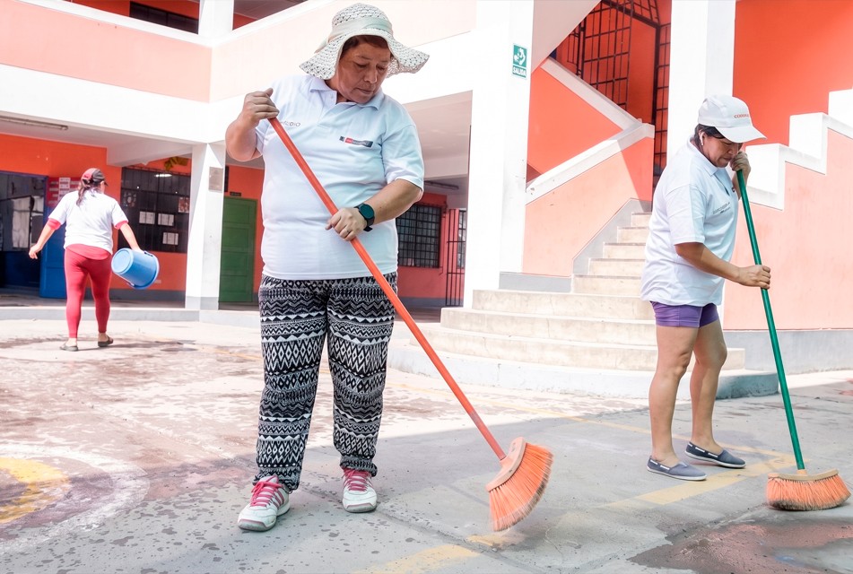 ES NECESARIO MEJORAR LIMPIEZA DE COLEGIOS PARA PREVENIR PROLIFERACIÓN DEL VIRUS COXSACKIE – RCR Peru